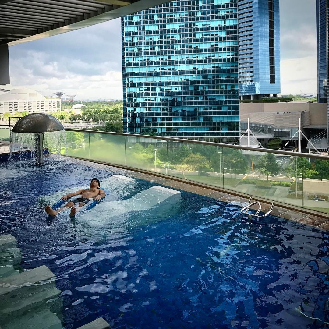5 Drool Worthy Condo Swimming Pools That Can Rival Marina Bay Sands