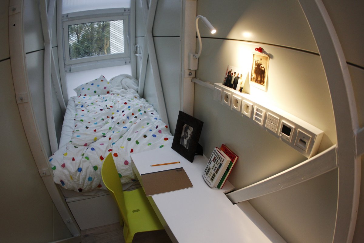 5 Tiny Apartments That People Actually Live In 99 Co 5 This 36 Inch Wide Apartment In Poland