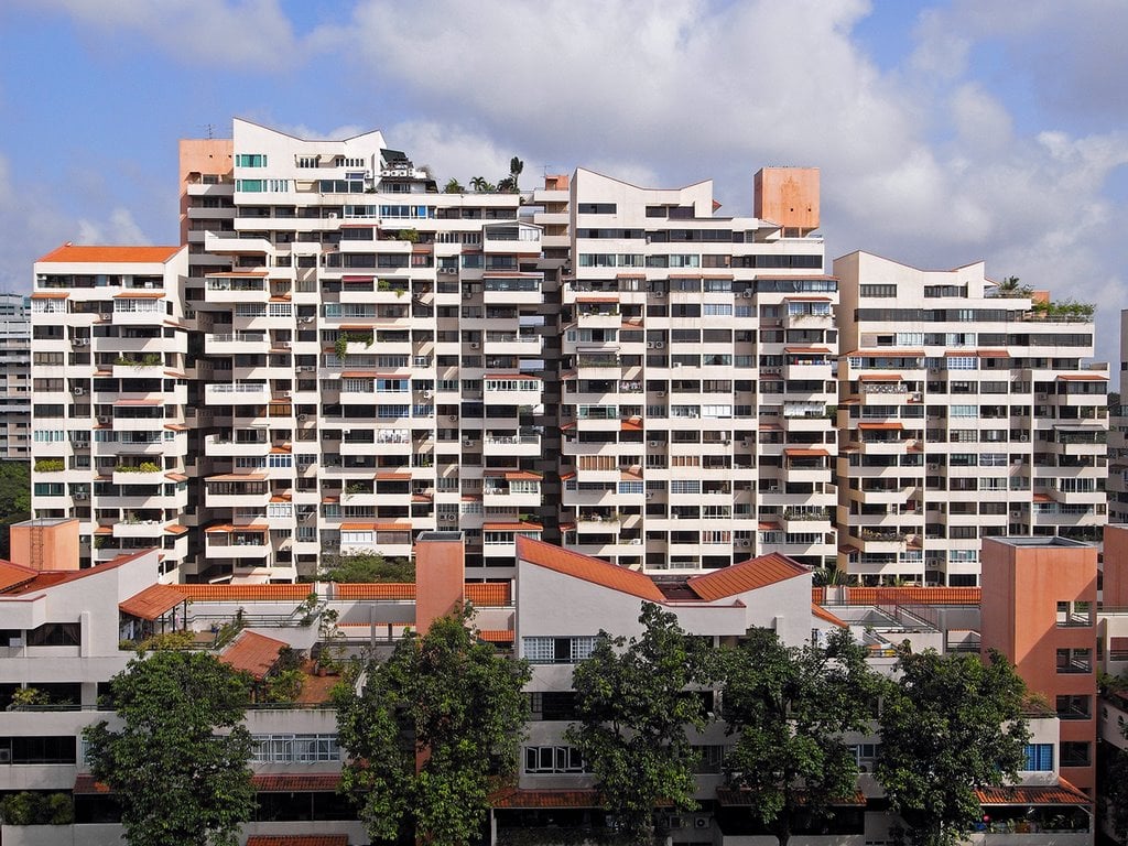 HDB lookalike condo en bloc Bedok Court