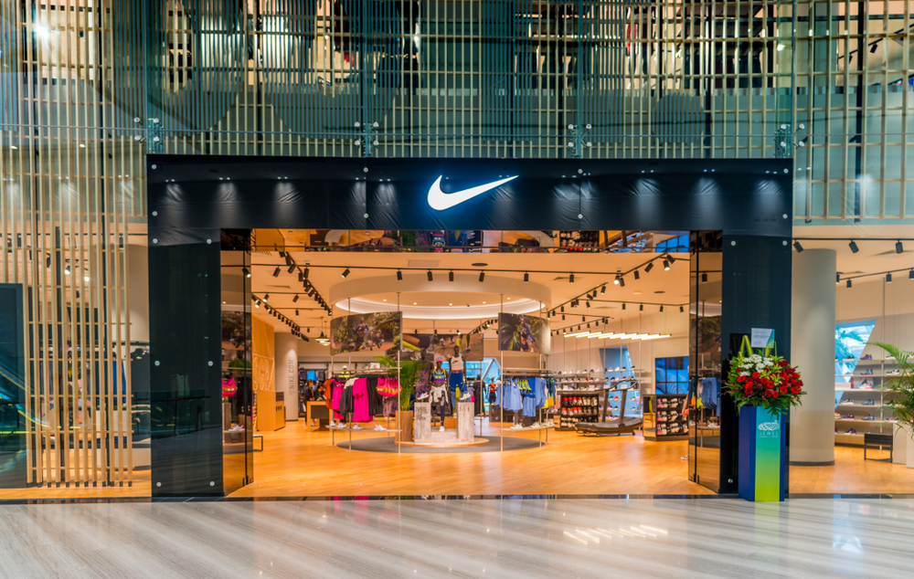 nike jewel opening hours