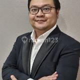 Agustinus Wang