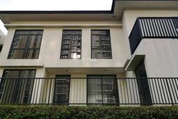 rumah mewah dikawasan berkelas nava park lancewood bsd city