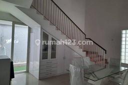 Rumah Residence One, Cluster : Diamond, Ukuran : 16x20m2, SHM, 2 lantai, Semi Furnished, Harga : 5,5M Nego, BSD, Tangerang