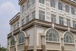 Ruko di Green Lake City , Cordoba Hoek 6x15m2 , 4 Lantai , SHGB , Hrg: 5.5M Nego , Jakarta Barat
