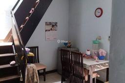 Rumah di kota Jalan Luna Bandung 