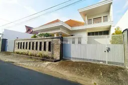 Rumah Mewah Siap Huni Dalam Kota Jombang