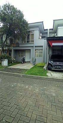 Murah, Rumah 2 Lantai, dengan AC