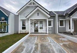 Rumah di Victoria Higland Rosewood Bsb , Semarang Lz Tt 4361 