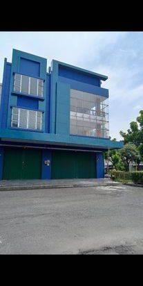 Disewakan ruko 3 lantai diGrand wisata Bekasi 