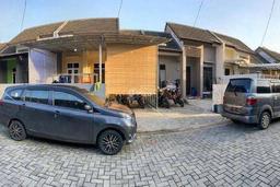 DIJUAL SUPER MURAH, HARGA NJOP, ADA 2 UNIT, SEBELAHAN