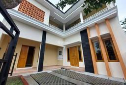 Rumah 2 Lantai Di Jakal Strategis Sudah SHM