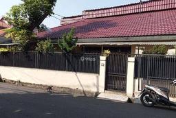 Rumah Kokoh Tanah Luas Setrategis Utan Kayu