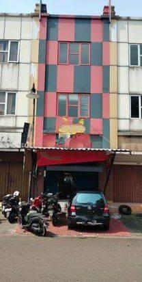 TURUN HARGA, BUTUH UANG, MURAH,Ruko GOLDEN BOULEVARD 3 Lantai Sudah Renovasi, Cocok Utk Usaha