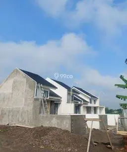 Rumah Baru Tengah Kota Jombang