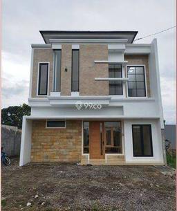 Rumah Mewah Sleman Dekat Lotte Mart Maguwo Include Private Pool