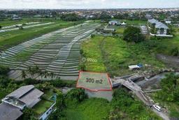 Dijual sebidang tanah dekat pantai Seseh
