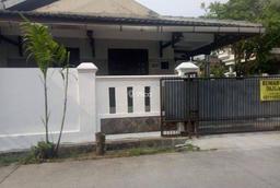 Dijual Cepat Rumah Hook dekat Pintu Tol Becakayu Jakasampurna Bekasi Rumah