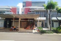 Rumah di jual di green lake city Tangerang 