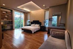 Rumah Mewah Modern Design Taman Golf Lippo Karawaci Full Furnished