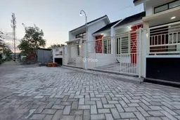 Rumah Baru Bangun Siap Huni Dekat Alun - Alun Jombang