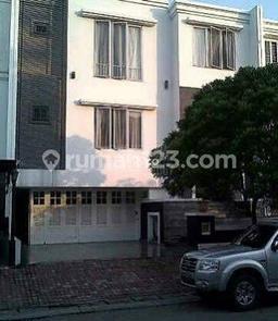 Rumah di Pantai Indah Kapuk ,Cluster Florence 10x25 Semi Furnish ,Pantai Indah Kapuk , Jakut