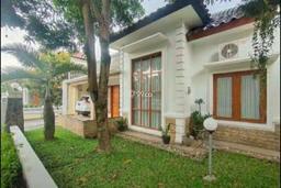 RUMAH MEWAH DAN ASRI DI JOMBOR 