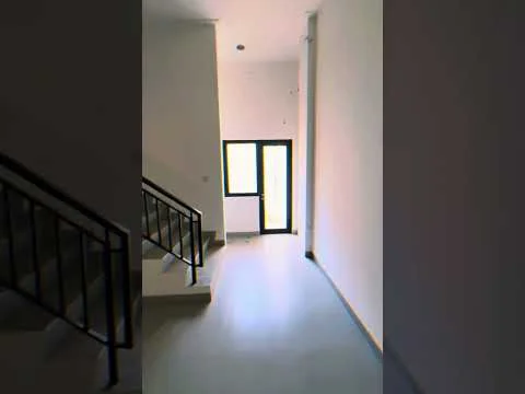 Jual Ruko Lokasi Premium di PIK2, Luas Tanah 81m², Luas Bangunan 200m²