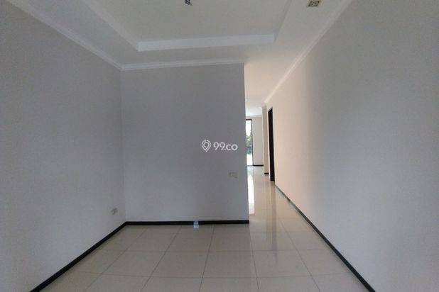 Rumah Mewah 2 Lantai Luas 450 di Araya Golf kota Malang _ 449B
