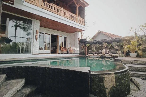 VILLA SULTAN FURNISHED DI GIANYAR BALI