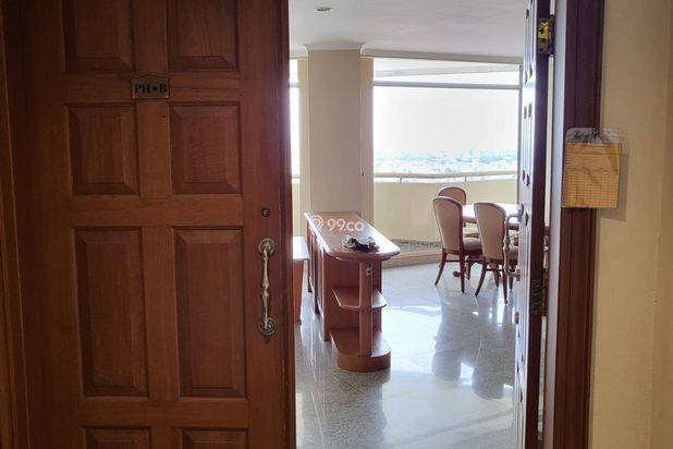 Apartemen Slipi House 4BR Penthouse Jakarta Barat