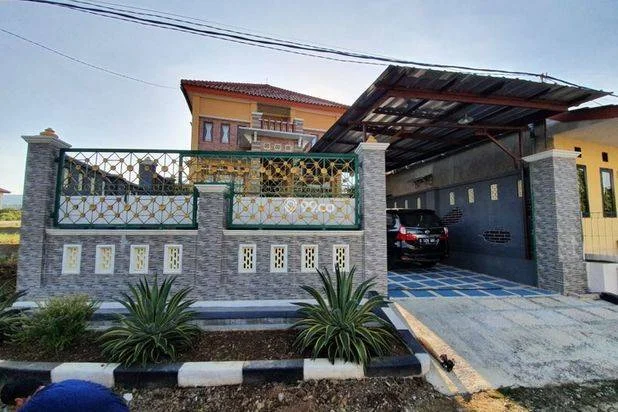 dijual cepat rumah lokasi strategis