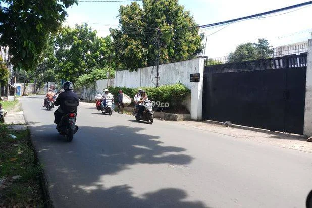 Gudang siap pakai cocok resto ekspedisi toko bengkel