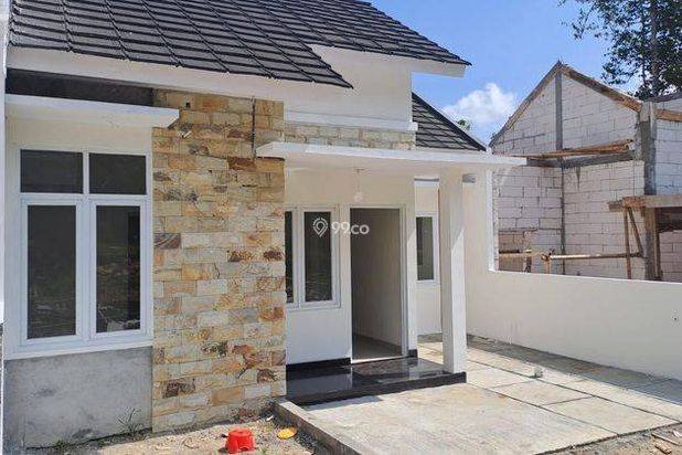 RUMAH CANTIK PALING MURAH DI SLEMAN DP 0%
