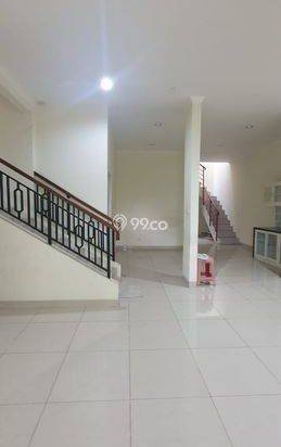 Rumah 2 Lantai Maxwell Summarecon Serpong Siap Huni