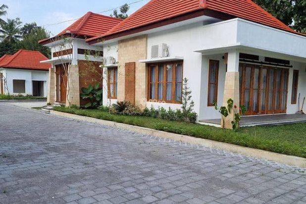 RUMAH BESAR TANAH LUAS HARGA MURAH DI MAGELANG