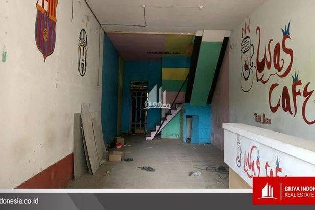 Ruko di Jalan Ilham samping Aming Coffee 2, kota baru Pontianak - Kalimantan Barat 