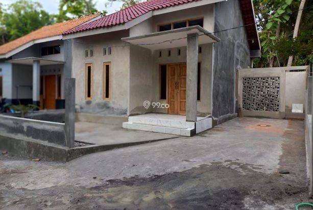 Rumah siap huni dekat fasum dan fasos