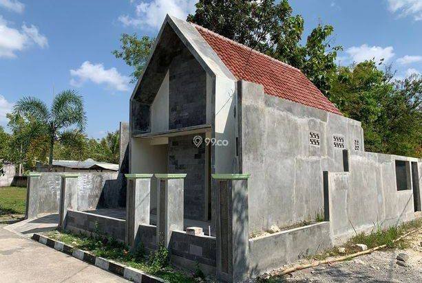 Rumah Di Gunungkidul Dengan One Gate System Dan Security 24 Jam