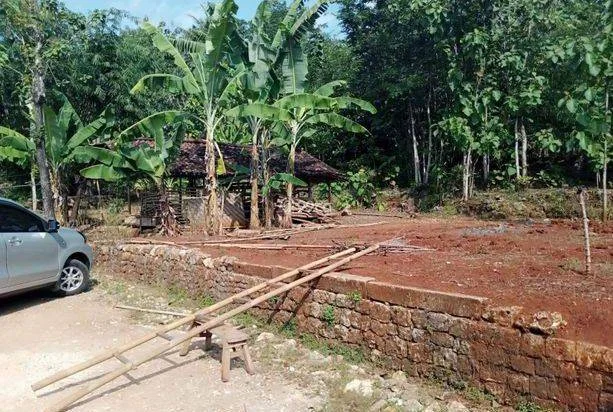Tanah murah di area yang strategis