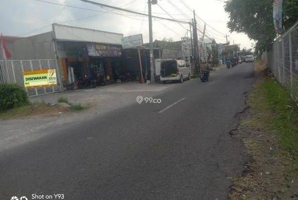 Gudang di Maguwo Karang Janbe Banguntapan Yogyakarta 400 m