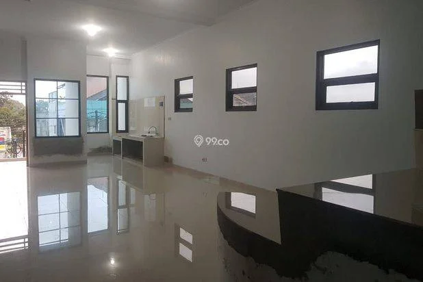 Dijual Ruko kawasan Strategis Utara Ambarukmo Plasa