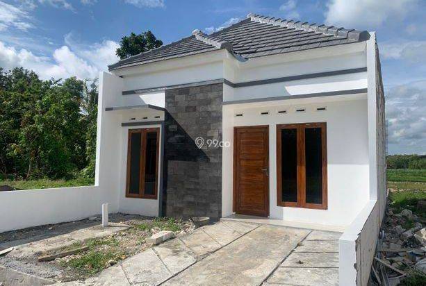 RUMAH MINIMALIS 200 JUTAAN TEPI JALAN PROVINSI WONOSARI