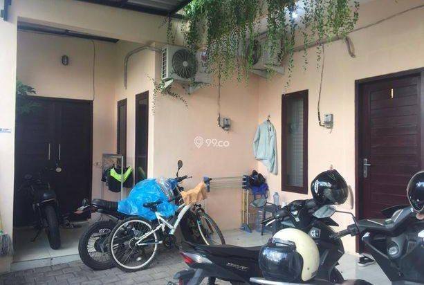 Rumah Kost 10 Kamar Tidur Full Furnish Dekat Unmas