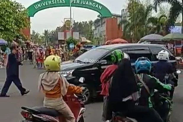 Disewakan Toko Strategis Sebrang Kampus Unper Kota Tasikmalaya
