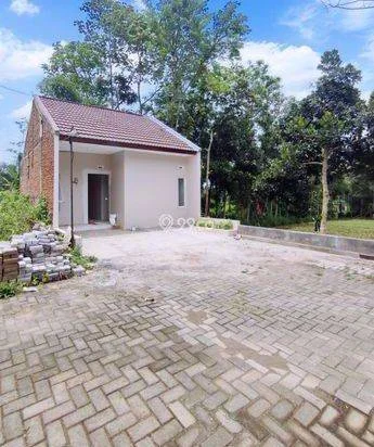RUMAH 1 Lantai DEKAT PINTU TOL KOTA MALANG