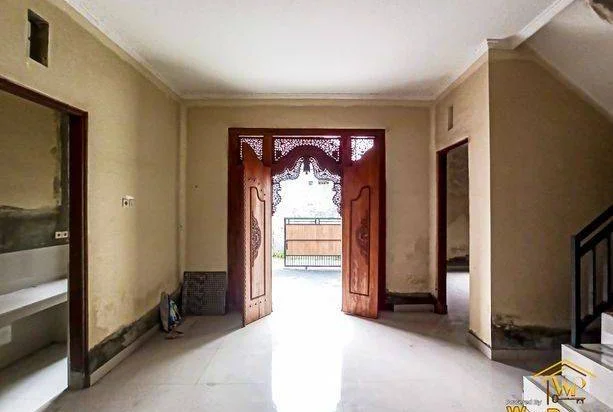 Rumah Siap Huni 2 Lantai Dekat Jalan Utama Batuyang