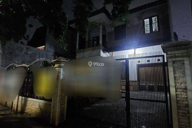 DISEWAKAN RUMAH MENTENG