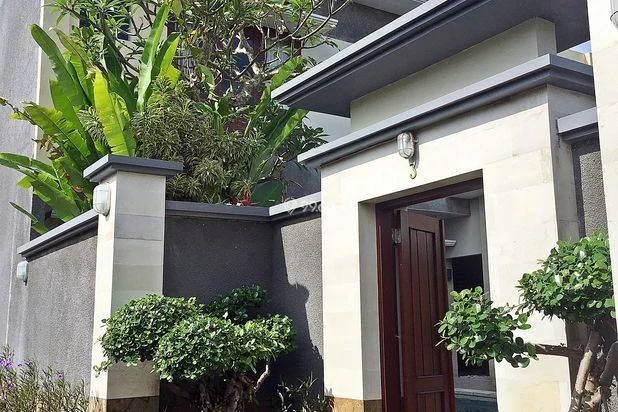 VILLA ASRI DAN LINGKUNGAN SANGAT PRIVATE DI CANGGU