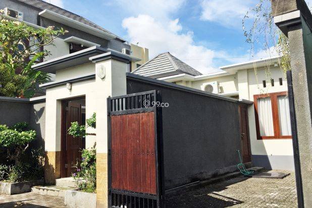 VILLA ASRI DAN LINGKUNGAN SANGAT PRIVATE DI CANGGU