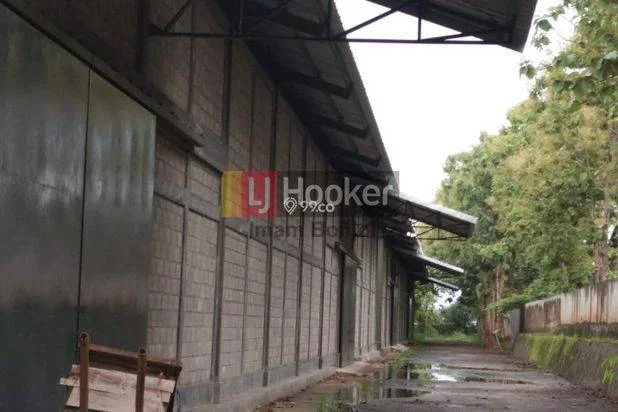 Sewa Gudang Jl. Raya Semarang Kendal – 4379 & 4380